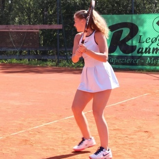 Barbora Ťoukálková